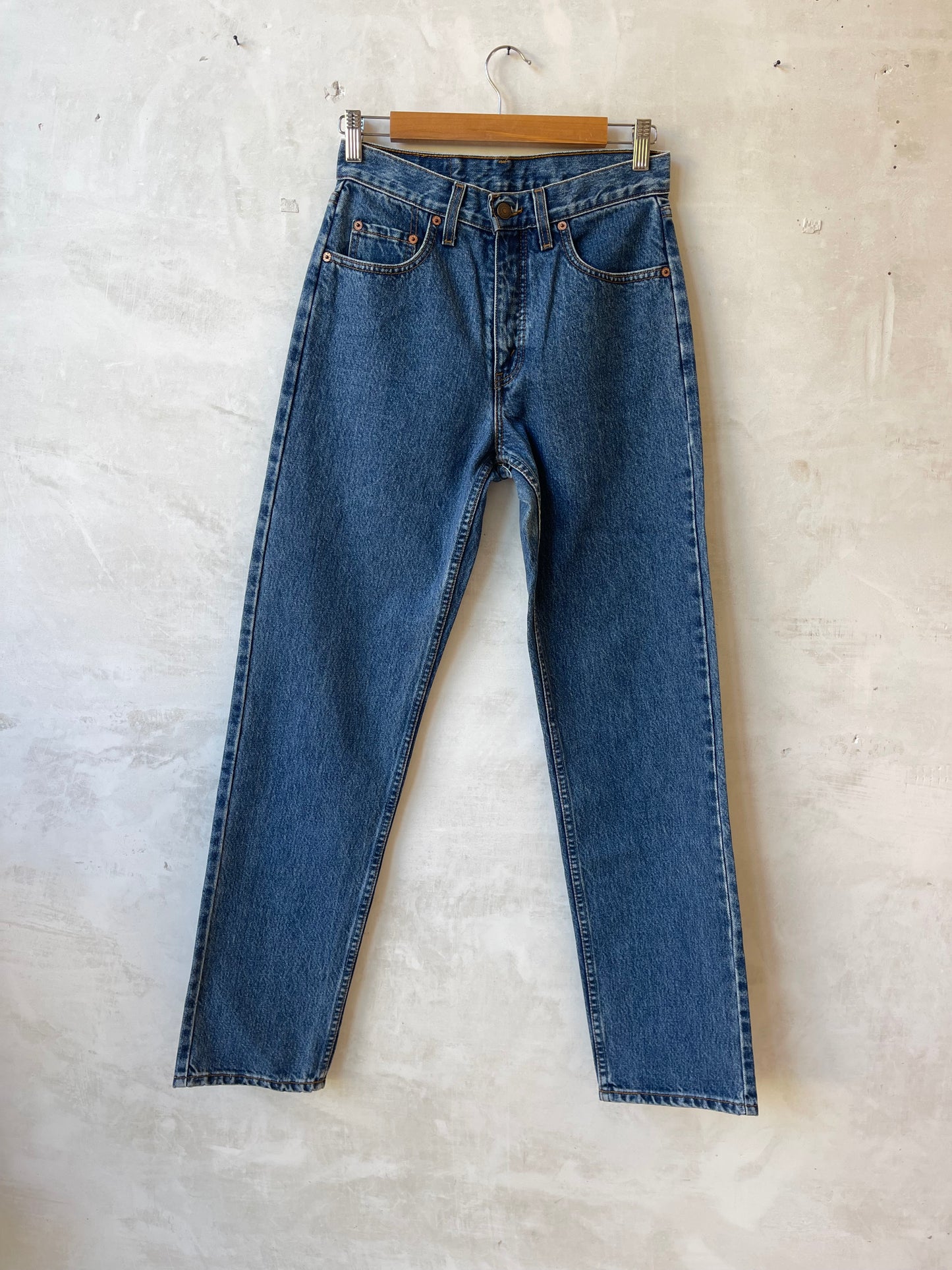 Levis 615