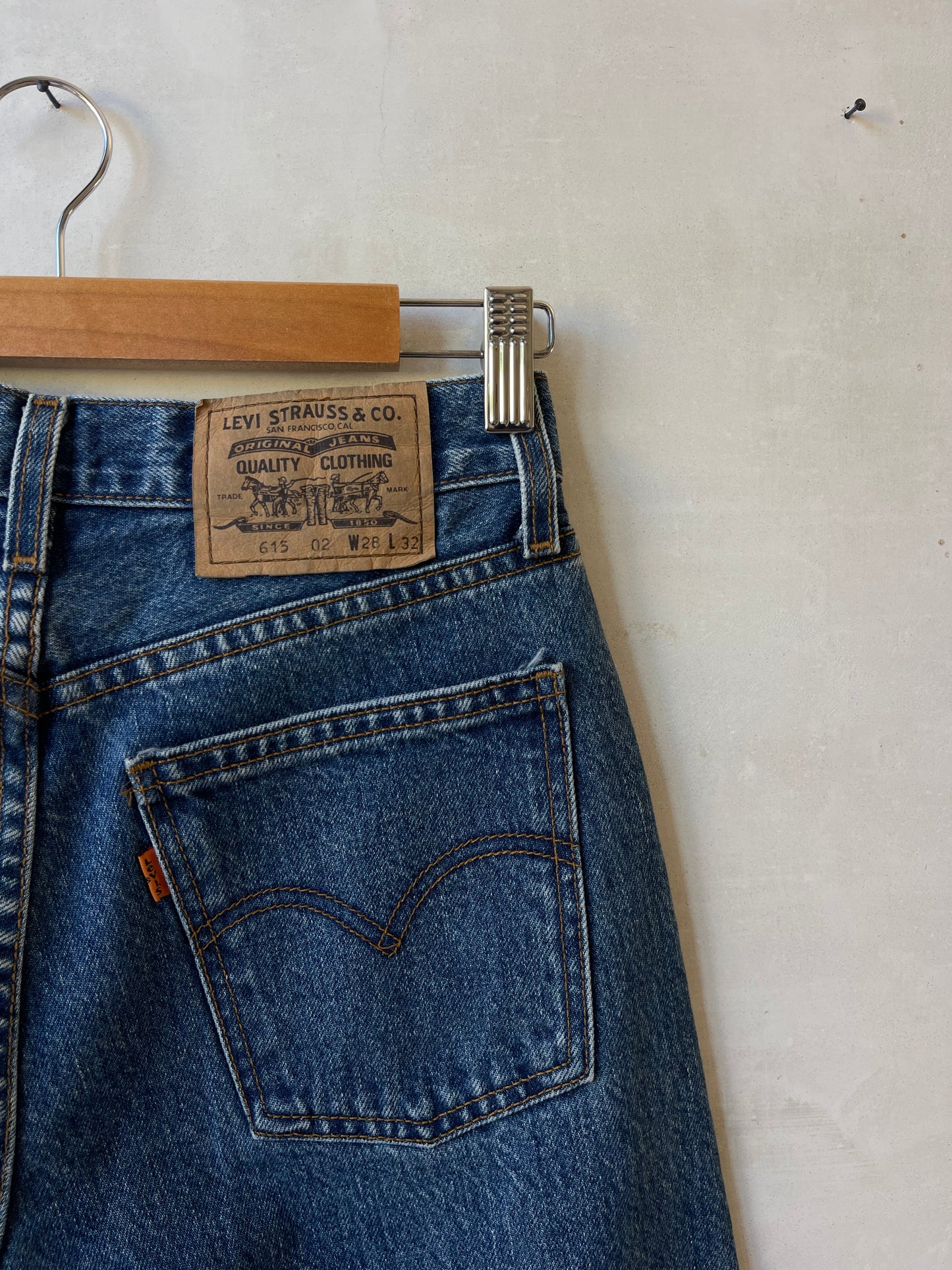 Levis 615