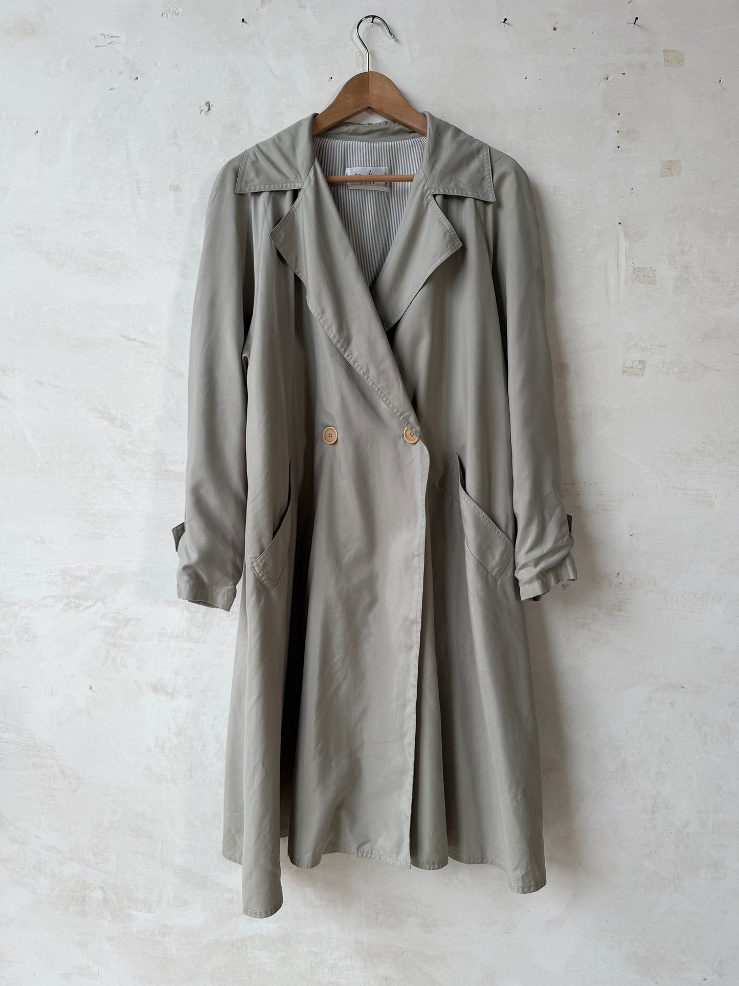 Ice grey trench