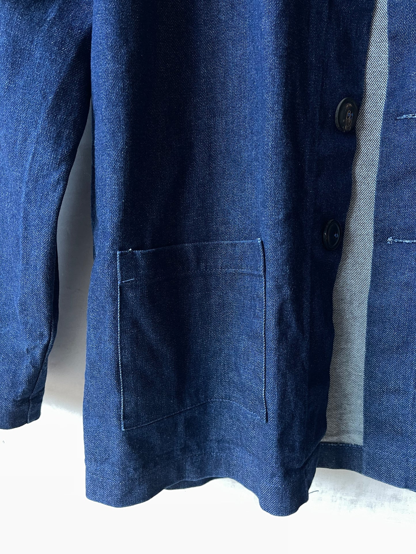 Minimal jeans jacket