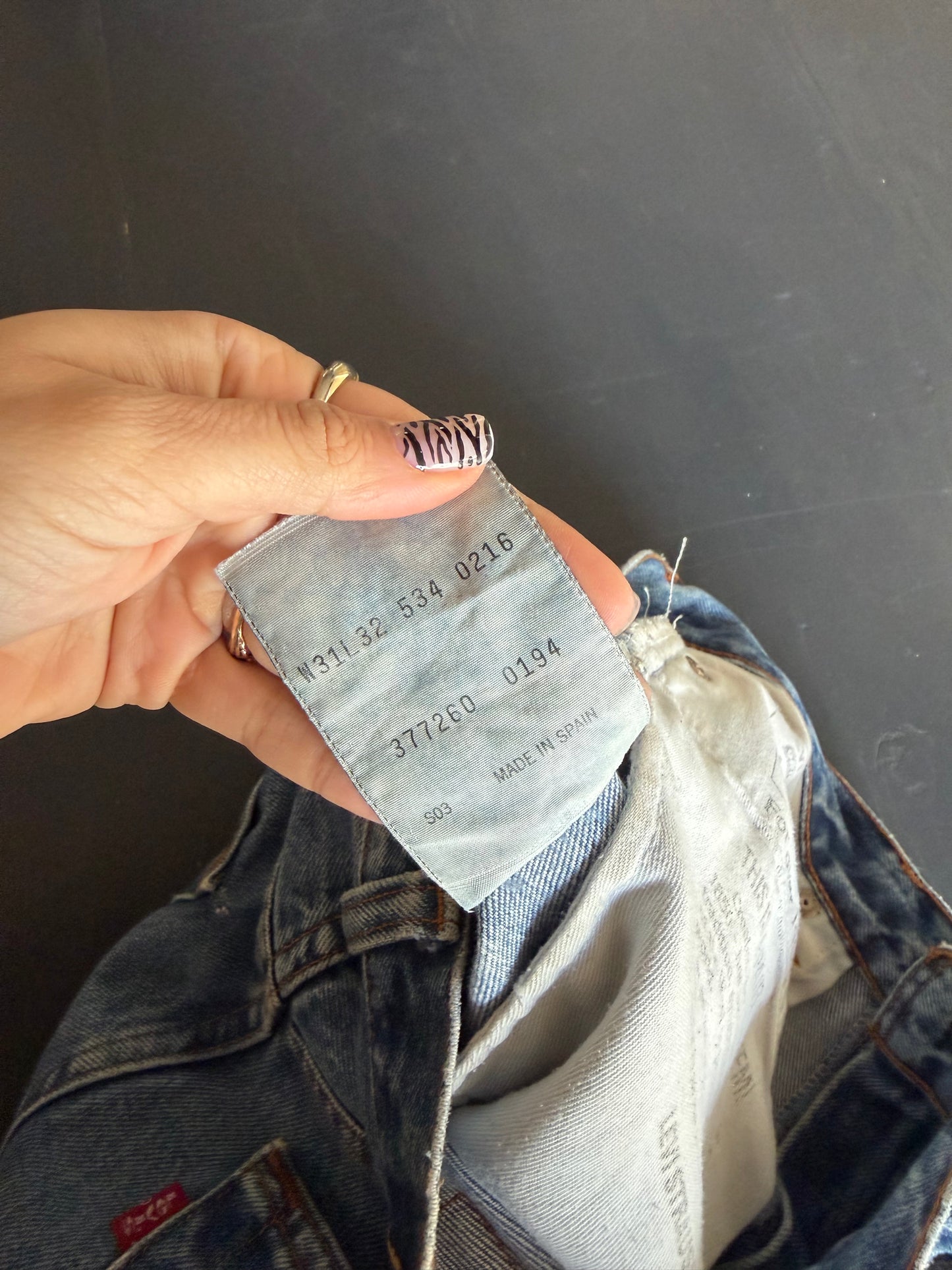 543 levis