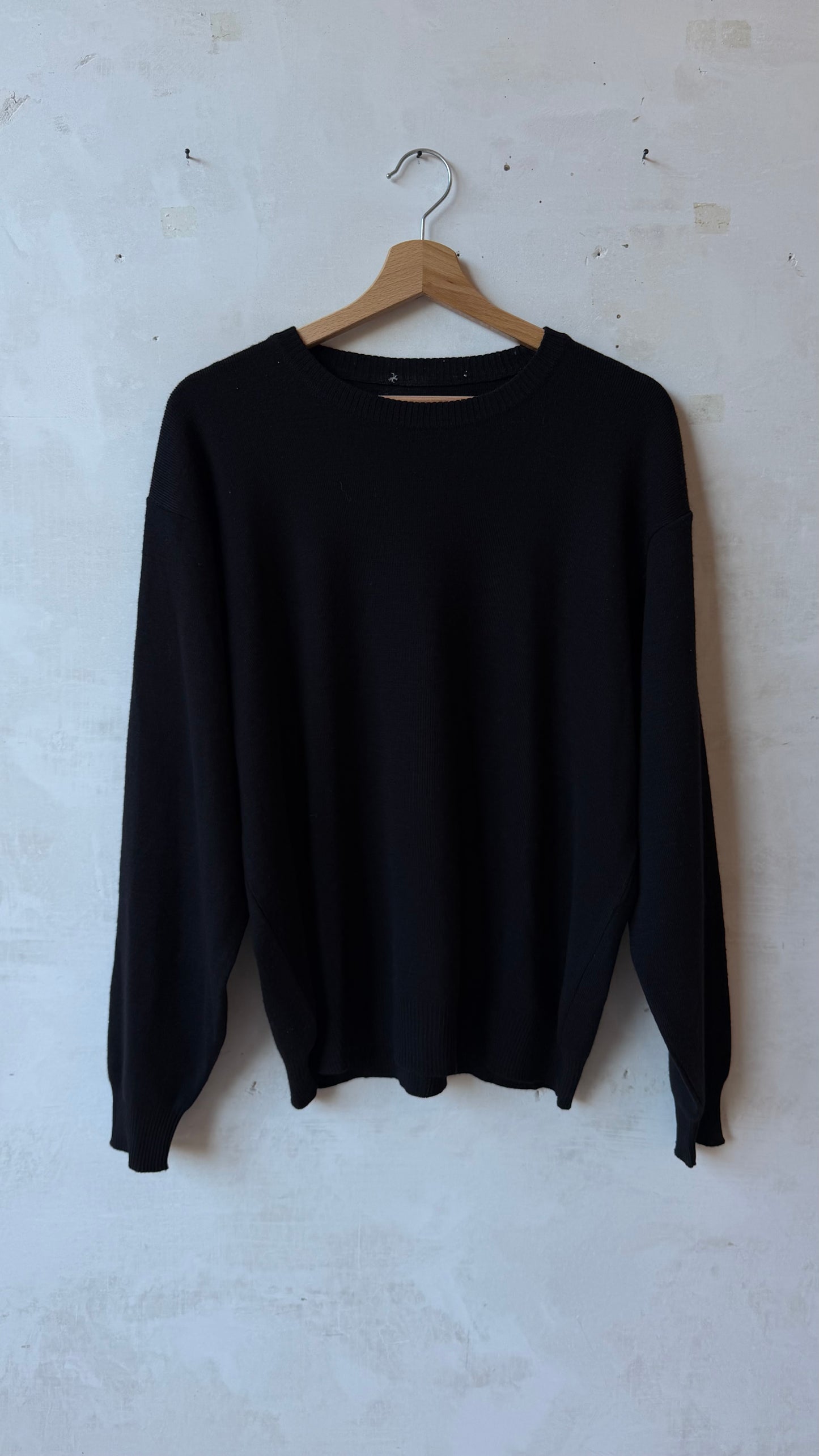 Basic sweater
